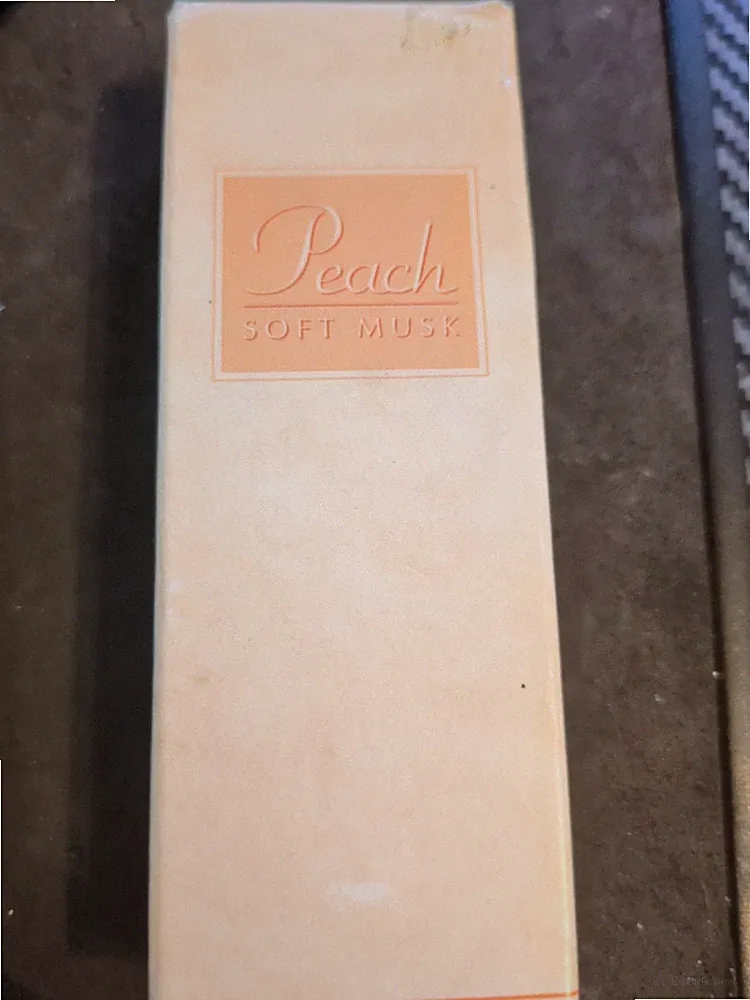VINTAGE Avon PEACH SOFT MUSK 1 Oz 30 ml Cologne Perfume Spray